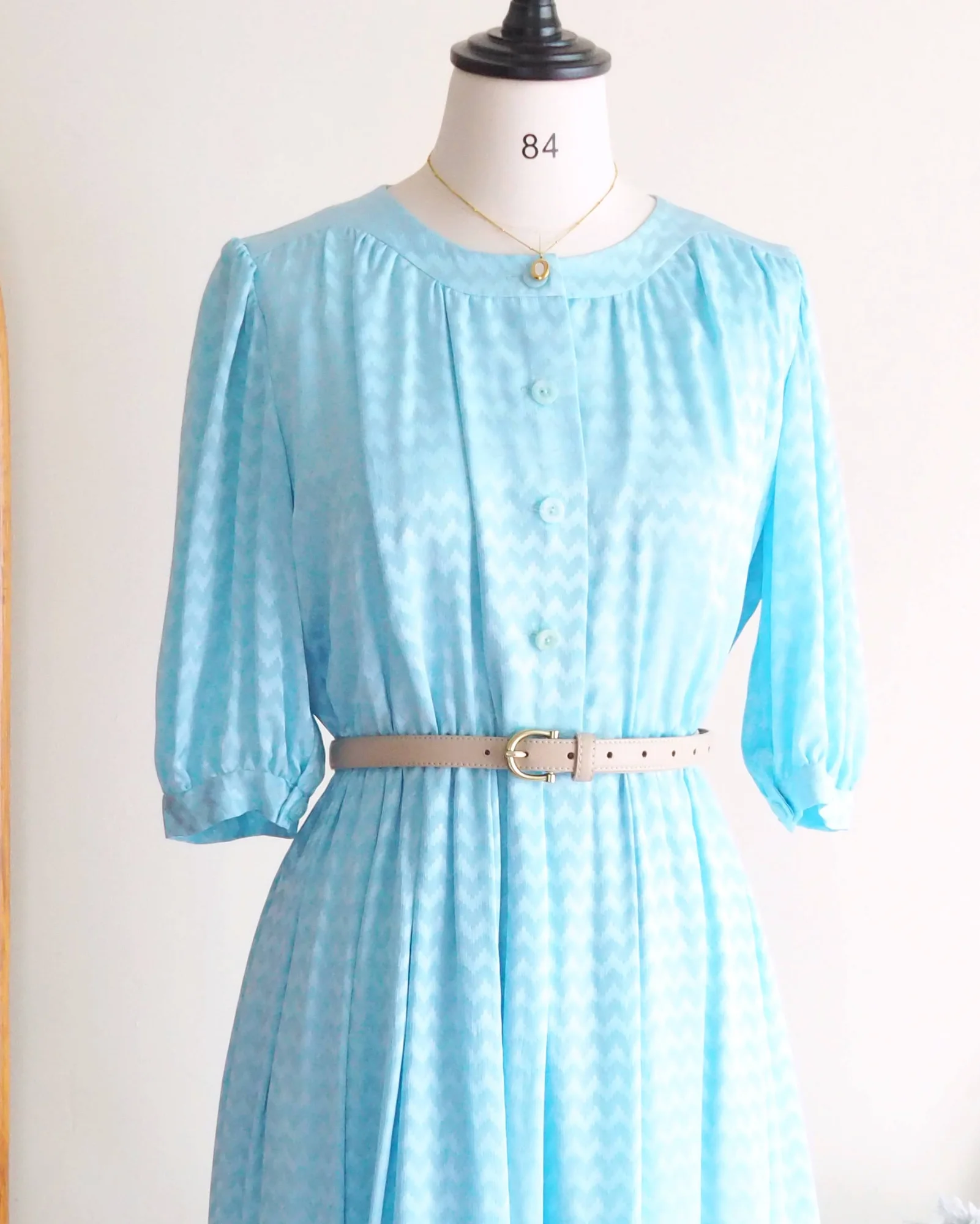 เดรสวินเทจ สีฟ้า baby blue ทรงตุ๊กตา